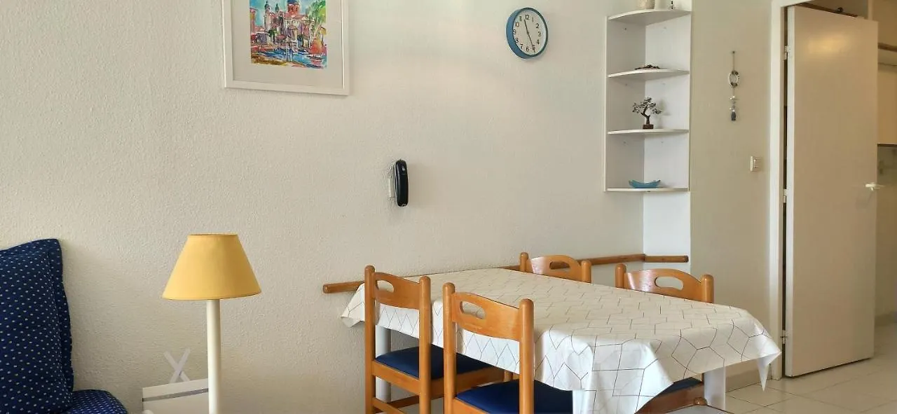 Cap Esterel Belvedere: Seaside Garden Apartment with Pool Saint-Raphael