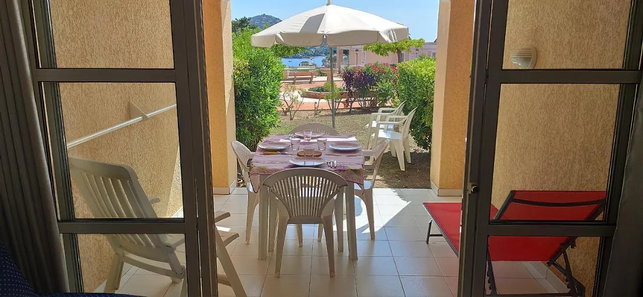 Cap Esterel Belvedere: Seaside Garden Apartment with Pool Saint-Raphael   Saint-Raphael (Var)